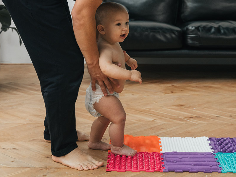 Создание массажного детского коврика для ног