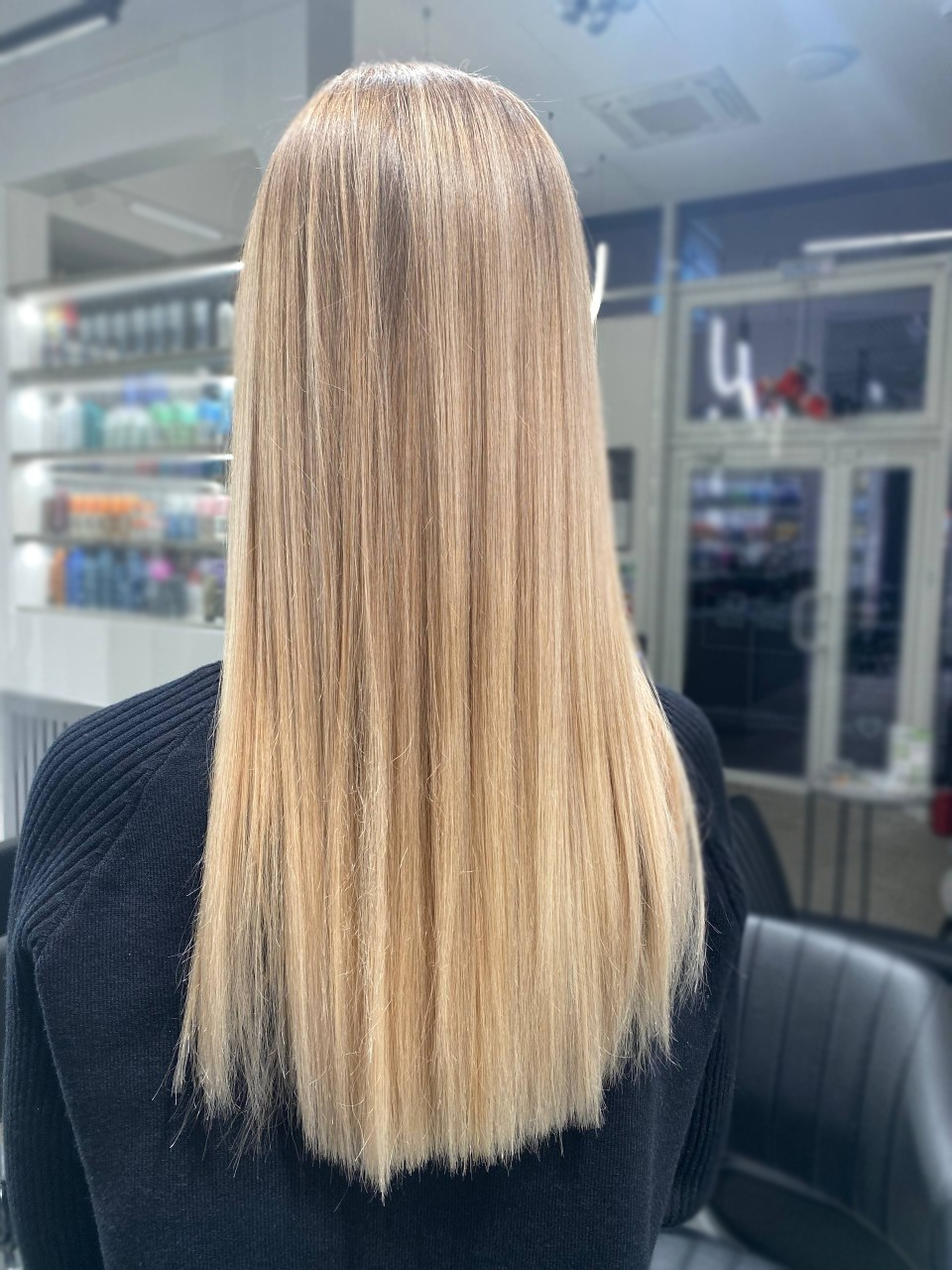 Тотал блонд окрашивание на длинные прямые волосы — LUMOSK ESTETICS