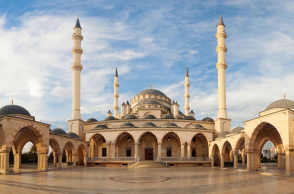 Мечеть Сердце Чечни тур в Дагестан
