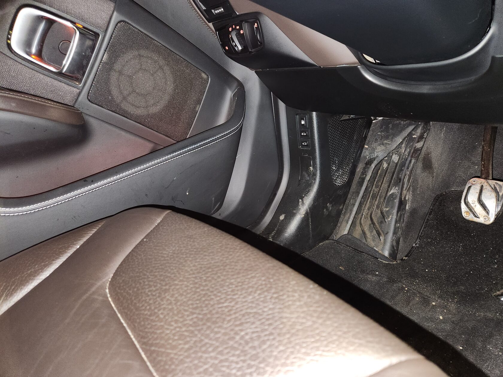 замена акустики bmw i3