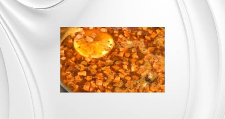 Приготовление солянки с колбасой и картошкой: шаг 9