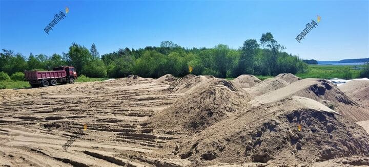 Доставка строительного песка перед начало работ по отсыпке и подготовке участка к строительству по спб и ло от компании Результат178