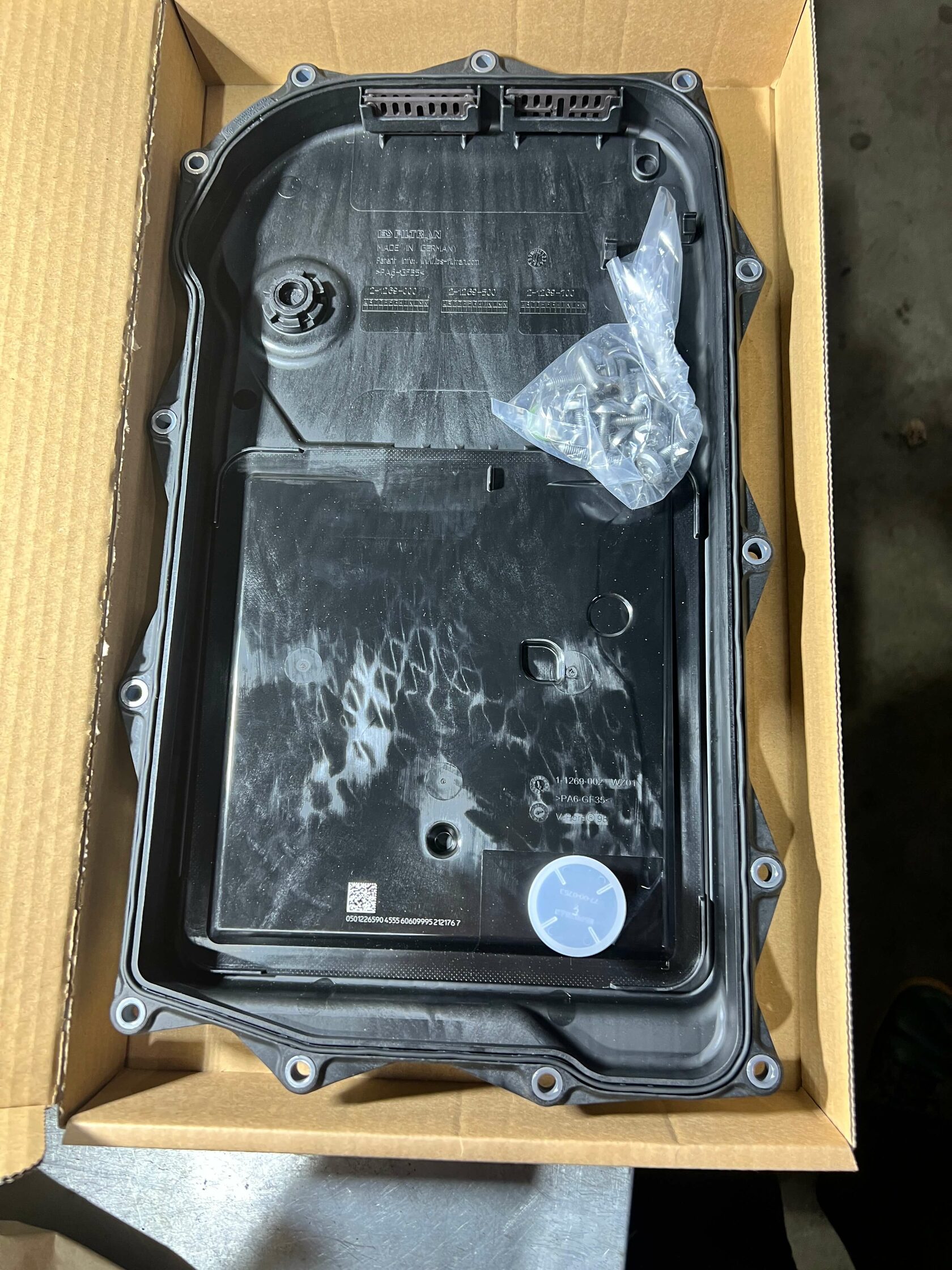 Оригинальный поддон ZF 1087298437 для Jaguar