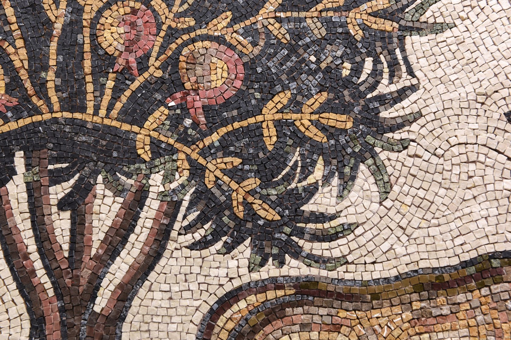 Смальта для мозаики в византии. Мозаика модерн. Смальта мозаика византия. Мозаика смальтовая византийская. Языки мозаики.