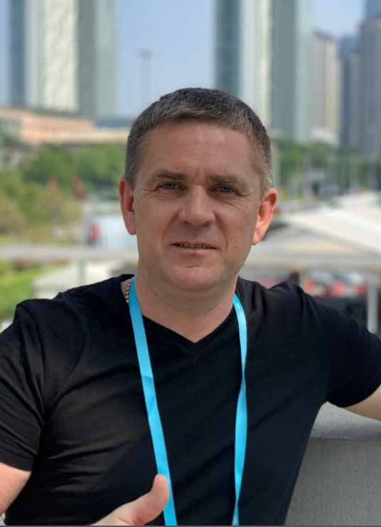Виталий Ромер