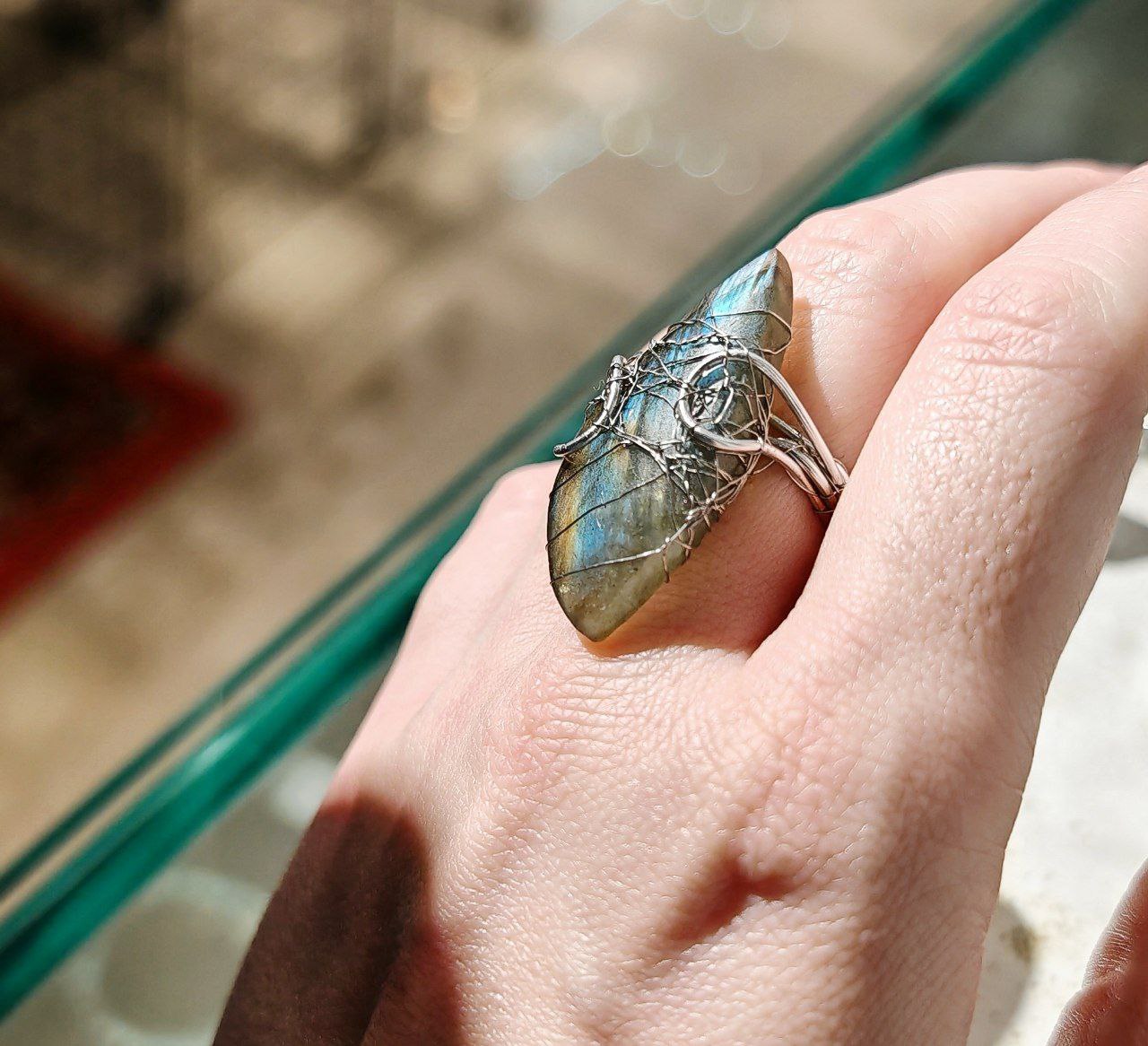 кольцо МФОРМ с натуральным камнем лабрадор