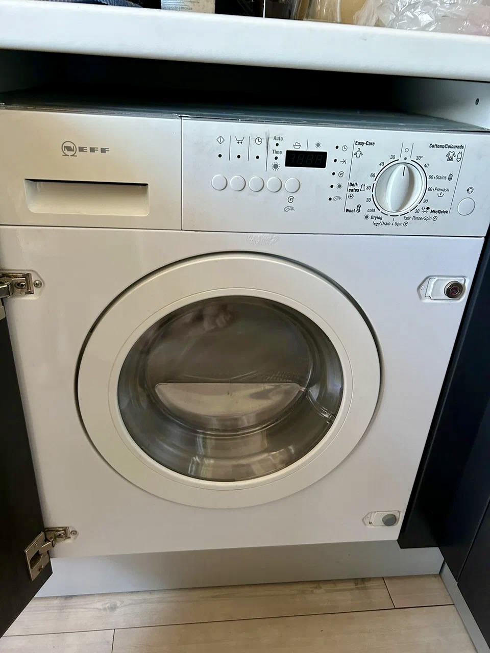 Стиральная машина Neff гудит при отжиме