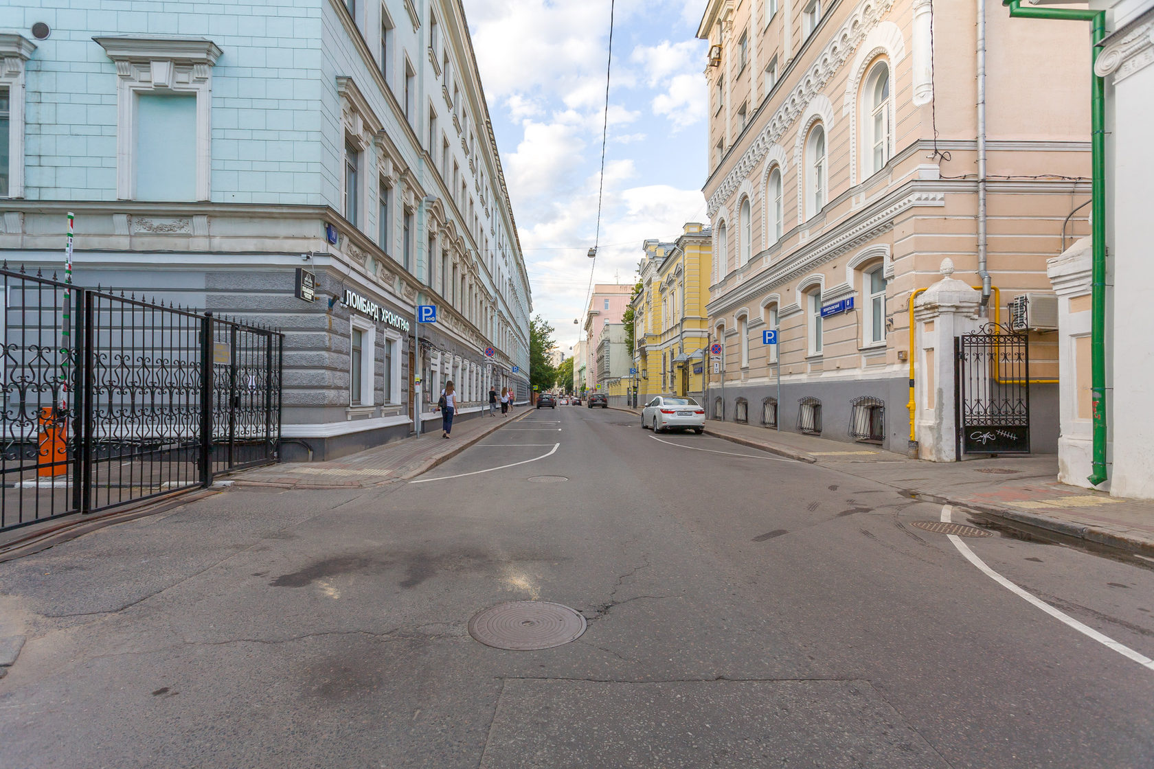 леонтьевский переулок в москве