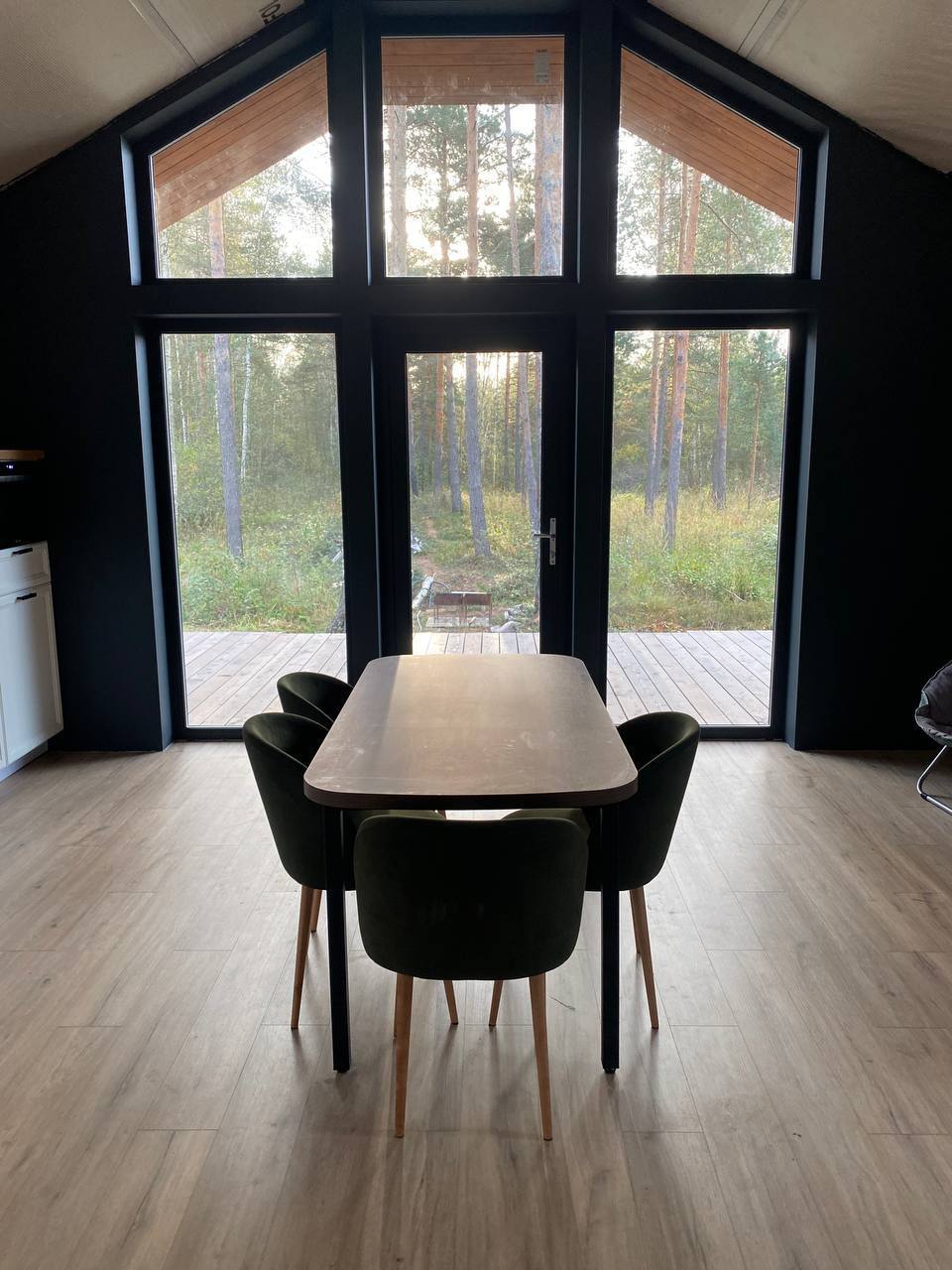 BARN 65