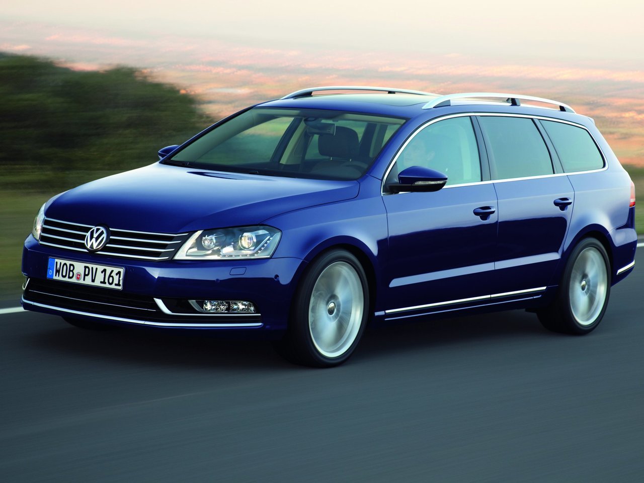 Машина Volkswagen Passat