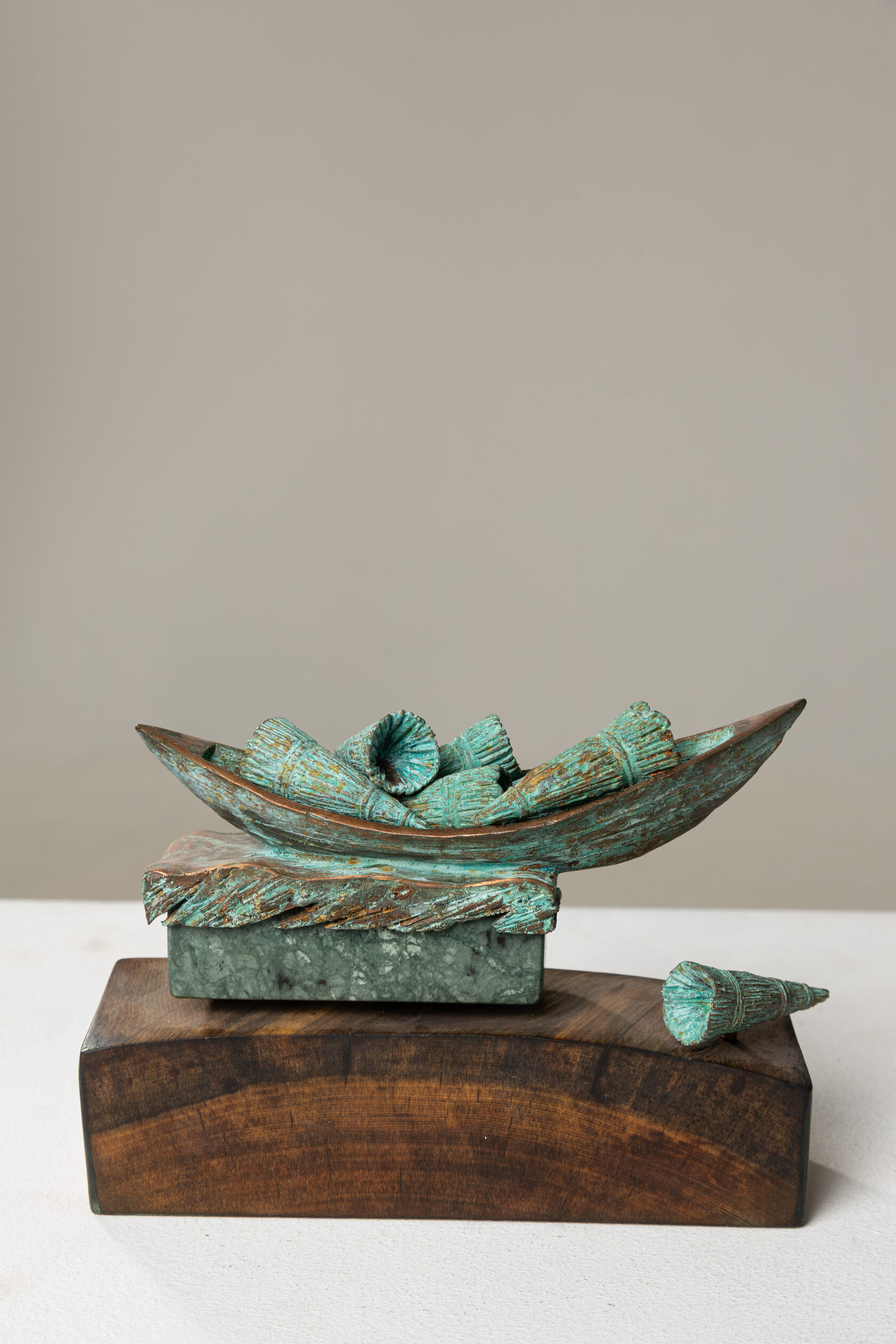 Кабинетная скульптура из бронзы, премиум подарок для руководства