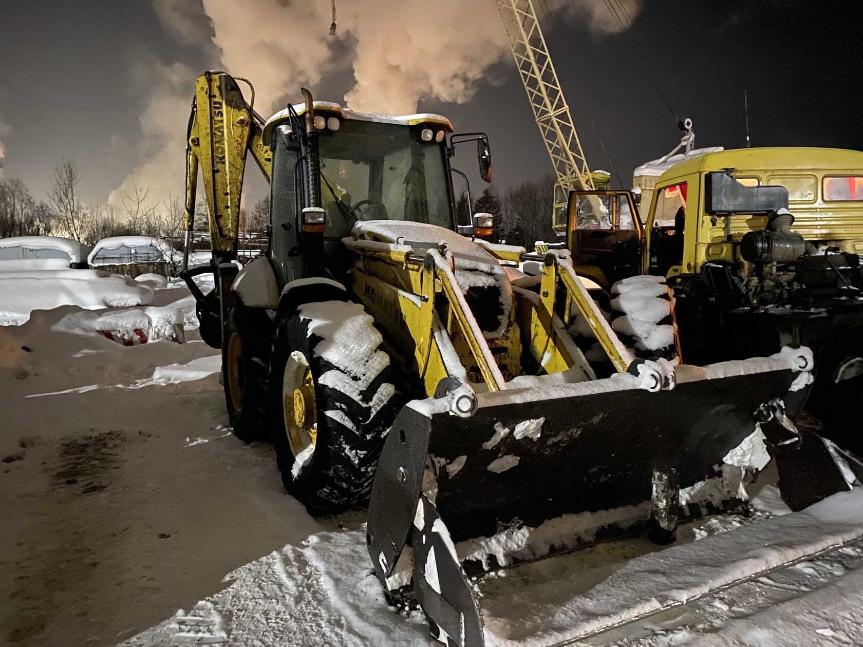 экскаватор погрузчик komatsu