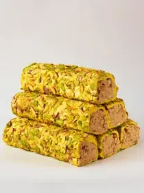 Рулет со вкусом дыни, фундучным кремом и миндалём — рулеты