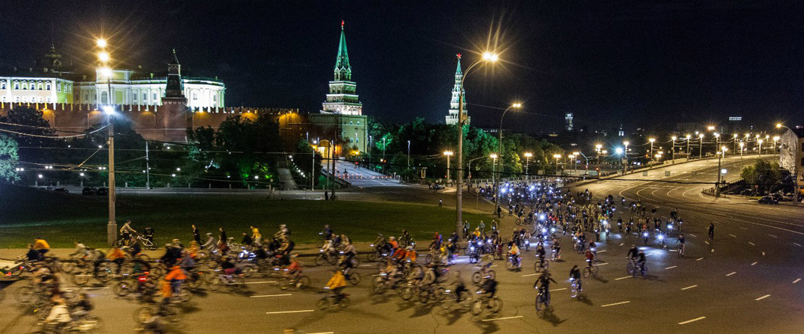 В москве состоится. Июль в Москве. Ночной велофестиваль Москва. Ночная Москва в июле. Ночной велофестиваль 2022 9 июля.