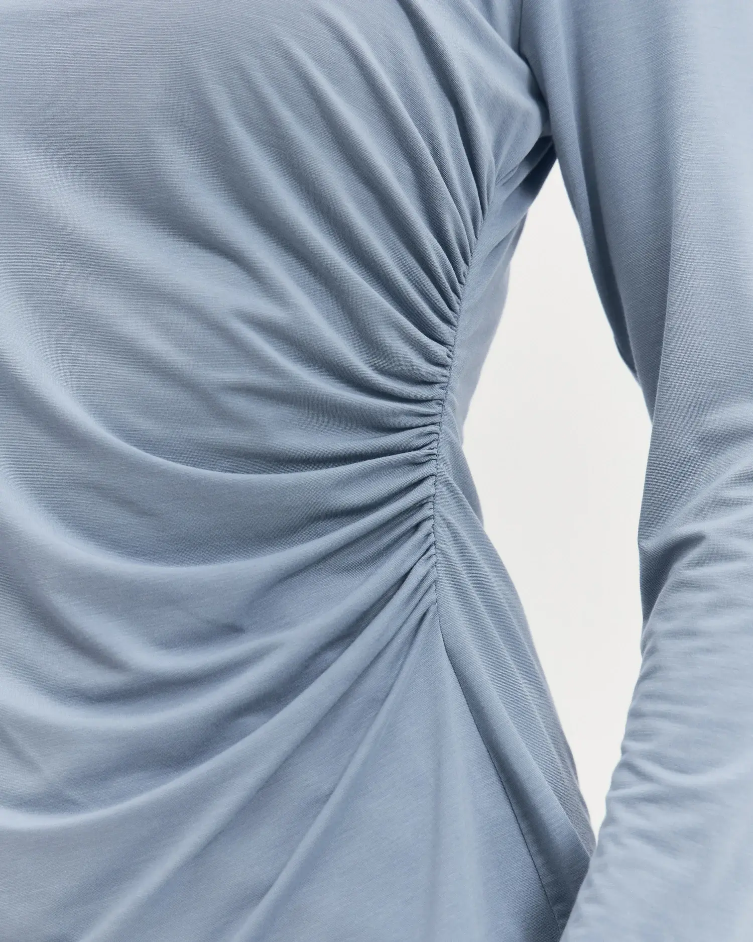 Лонгслив с драпировкой от бренда KATYA BLANC - универсальная база из пластичного трикотажа