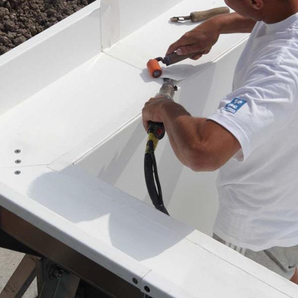 myrtha-pools-classic-germetizatsiya