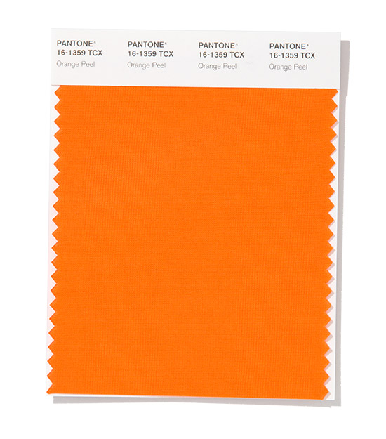 Оранжевото е един от цветовете за лято 2020 г. То лесно се съчетава с другите модерни цветове като синьо, кафяво и черно. Виж още информация за най-актуалните модни тенденции за 2020 и 2021 г. в блога на efrea