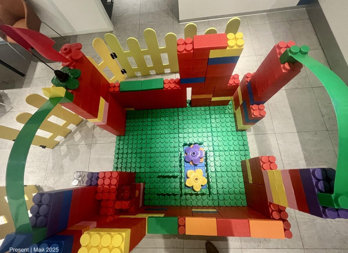 Мега-лего на прокат на матч в Динамо