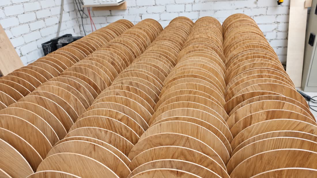 Curved parts with repeating geometry