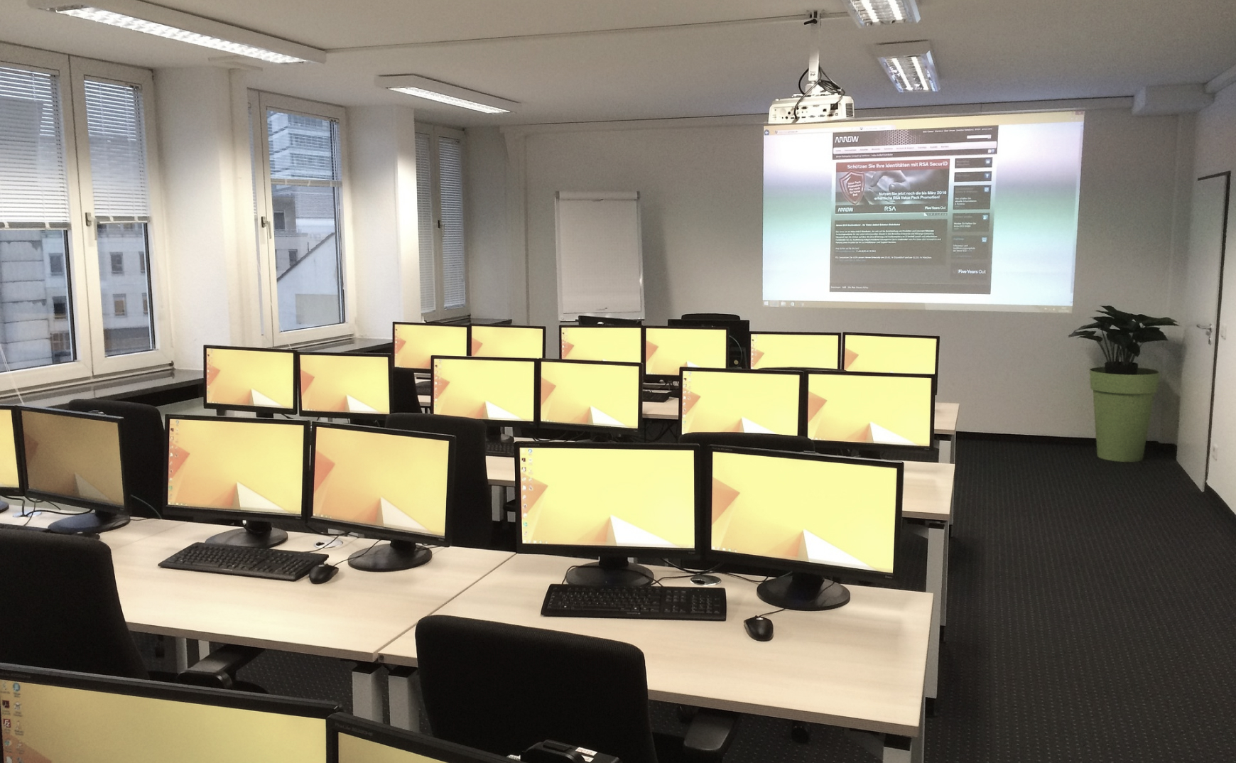 Элементы переговорных комнат