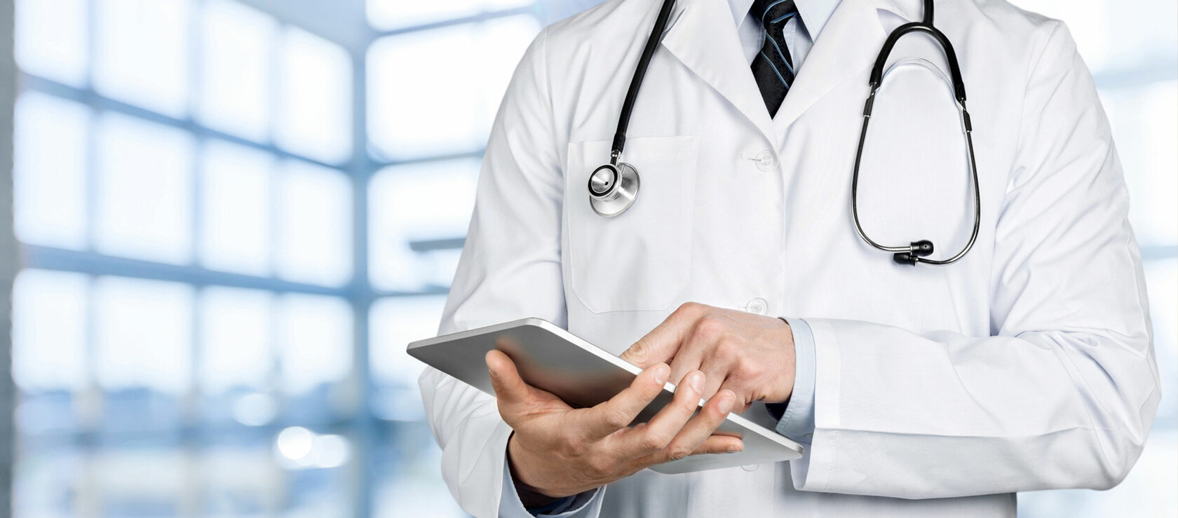 Контакты Пластический хирург Евгений Олейник