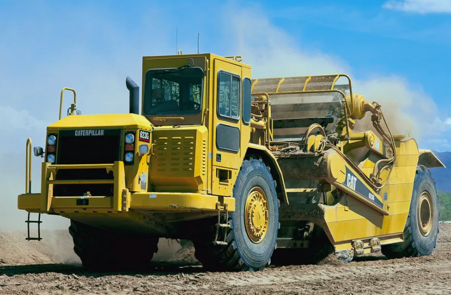 Скрепер колеса. Скрепер Caterpillar 637. Скрепер 623g. Caterpillar 623g. Скрепер самоходный МОАЗ-60071.