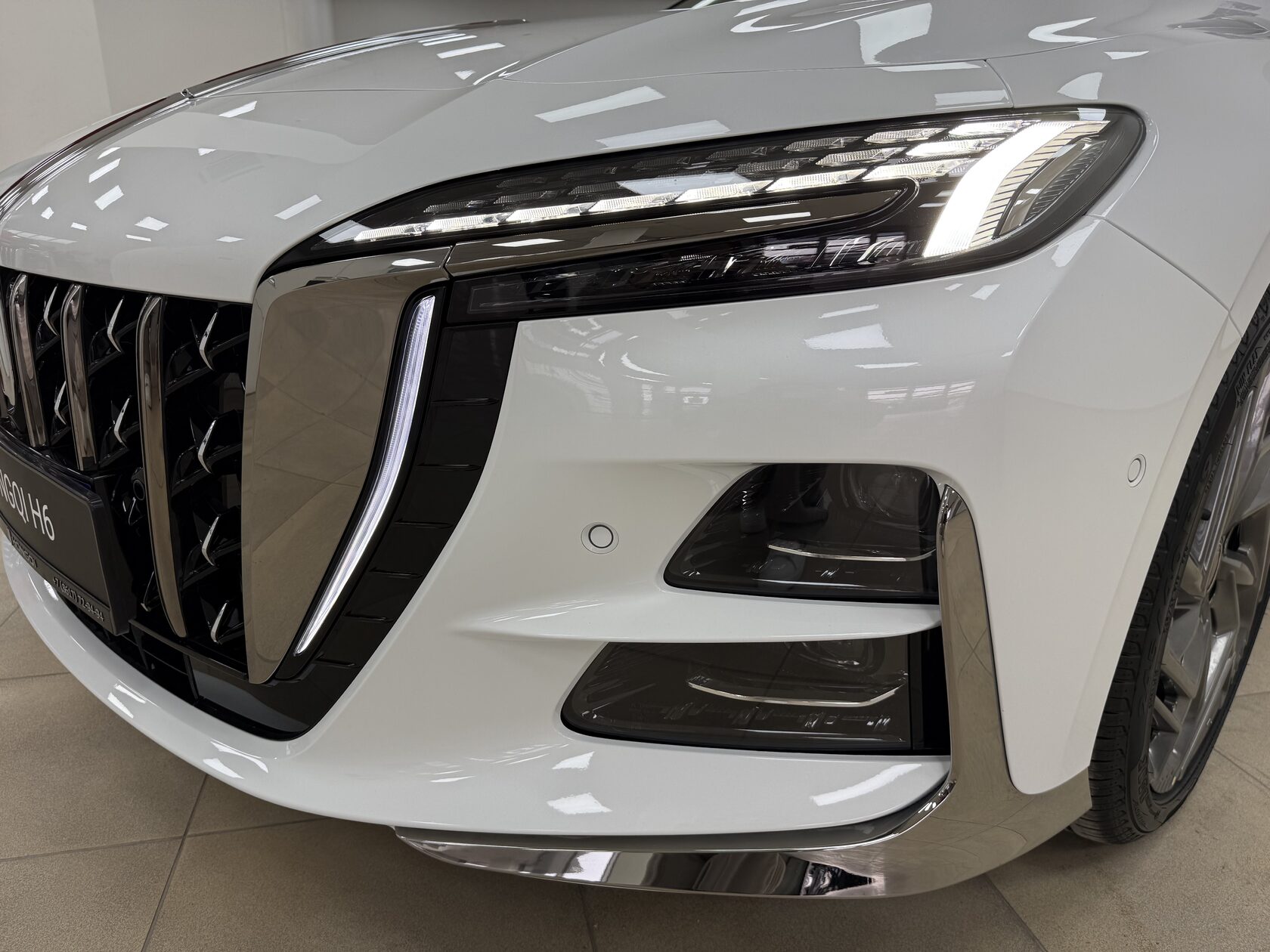 Обзор Hongqi H6