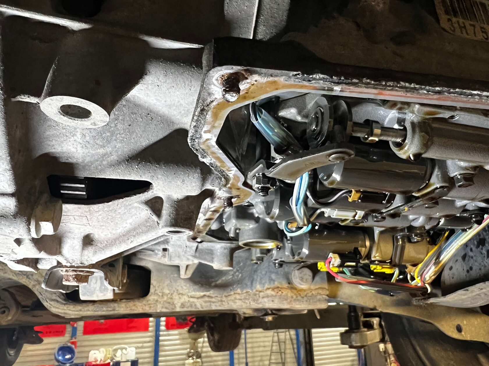 Поломка болтов поддона АКПП 09G