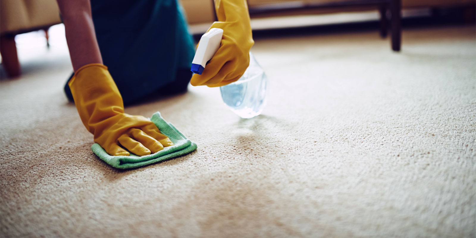 Como limpiar una alfombra en casa