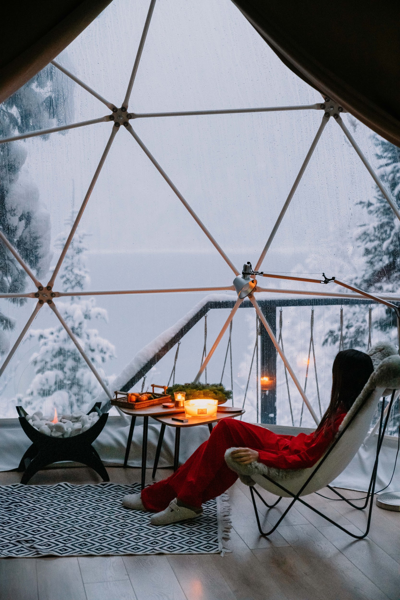 Глэмпинг Fusion Inn на Телецком озере