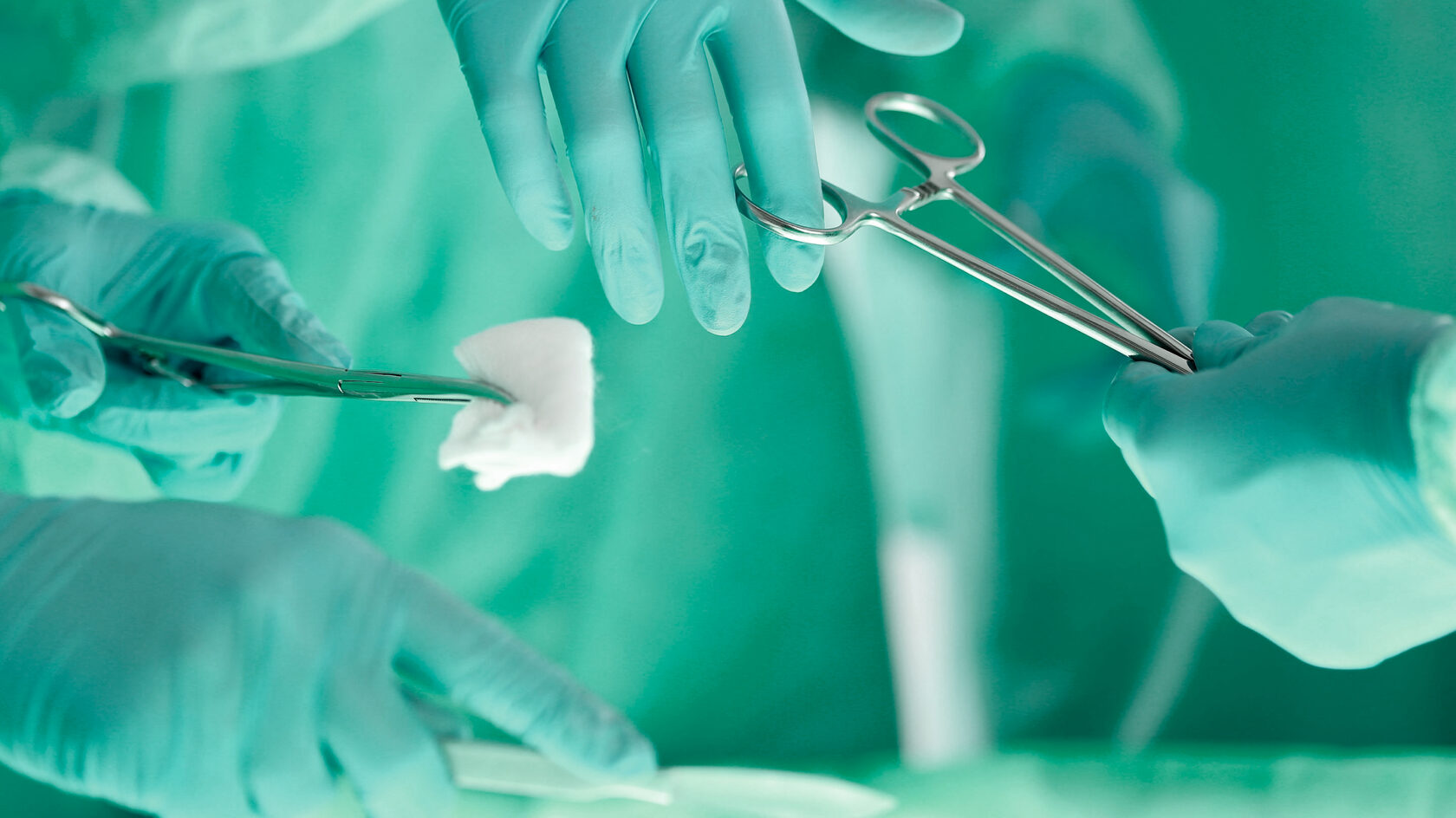 Что такое полный свищ прямой кишки и какие у него симтомы