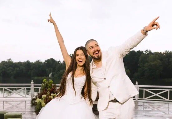 Анет Сай и 10AGE