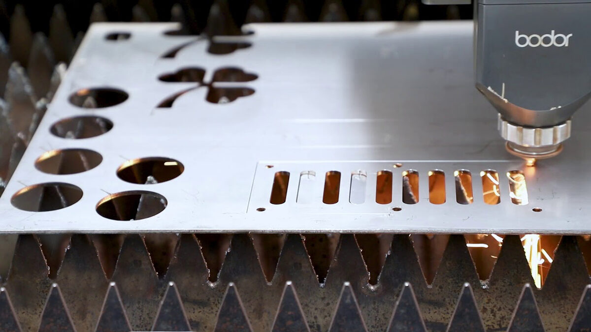 Лазерная резка металлов с точностью до 0,1 мм. Стоимость, цена лазерной ...