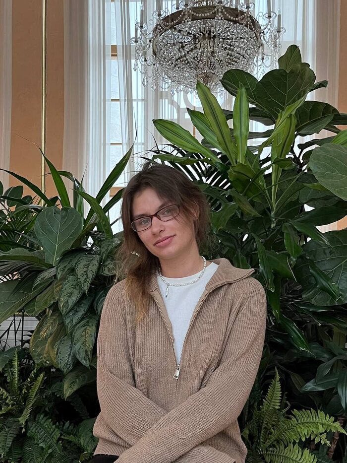 Ксения Младова