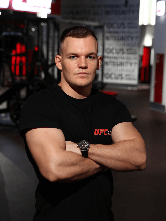 Фитнес с ежемесячной оплатой. UFC Gym Арена Плаза. Юфс Джим Динамо. UFC Gym тренеры. Arena Gym Белореченск.