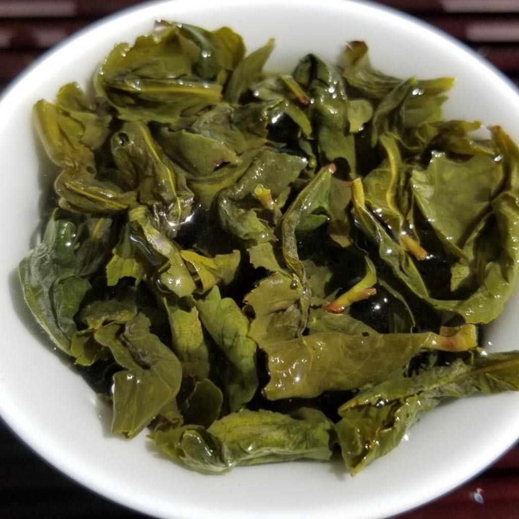 Clear jade-green tea liquor