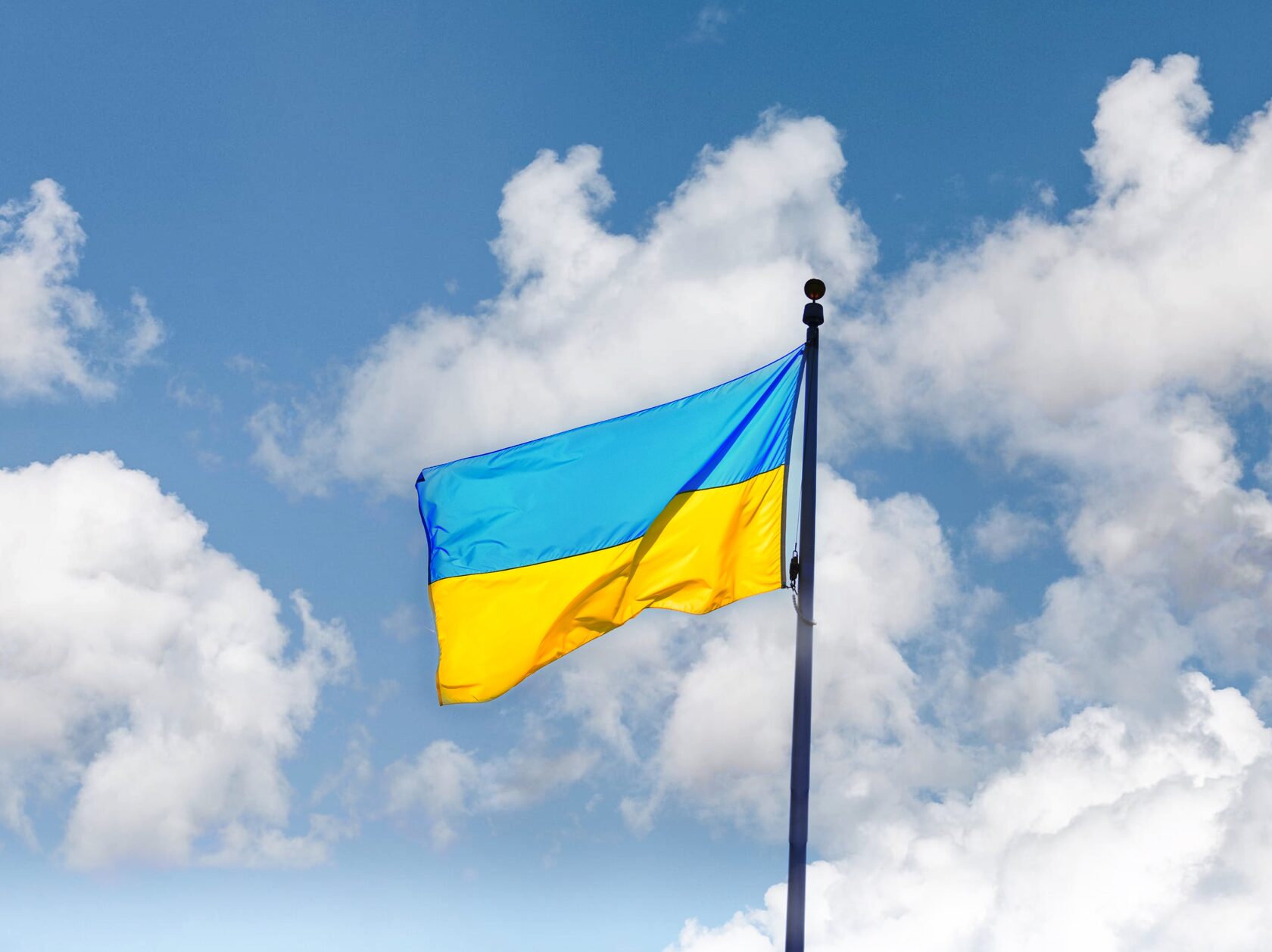 ukraine language, russian language in ukraine, ukraine language laws reddit, did ukraine ban russian language reddit, what language do they speak in ukraine