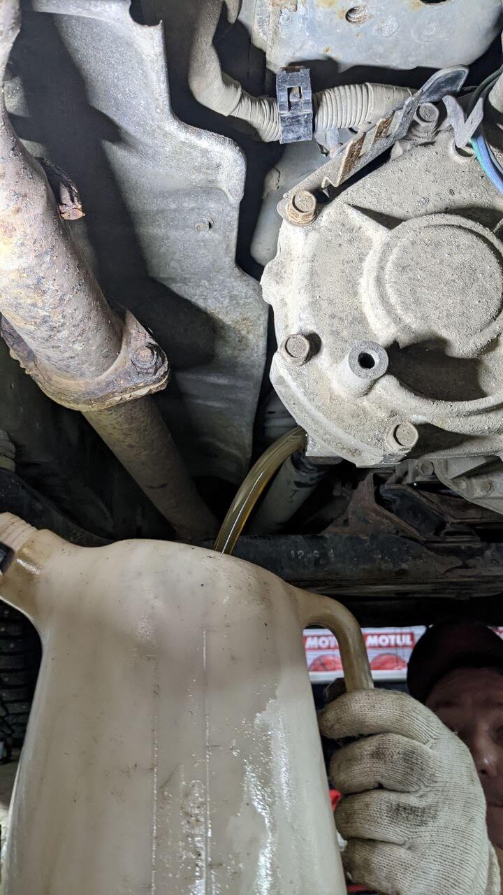 Замена масла в раздатке