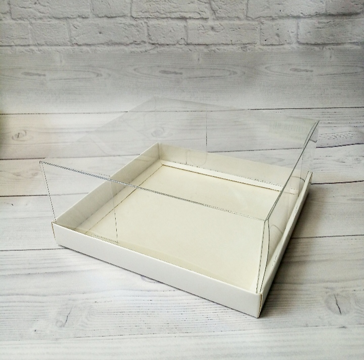 Коробка 18*18*8