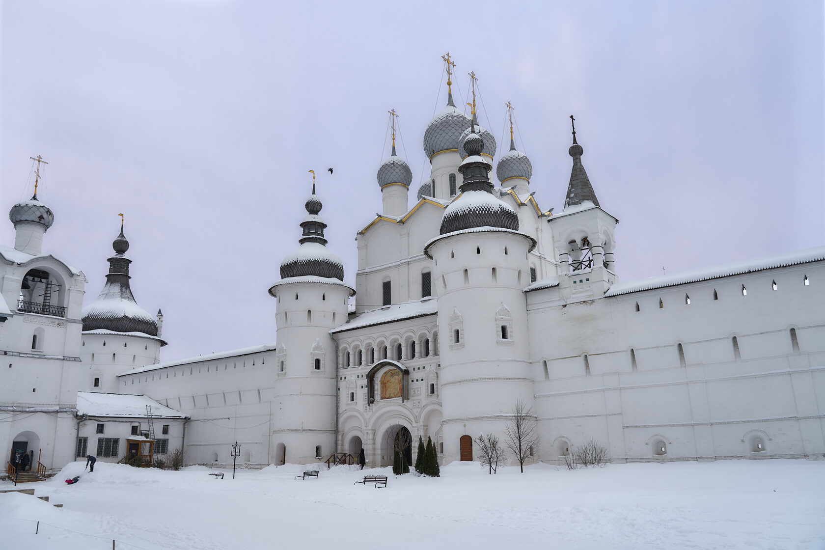 Москва ростов великий. Ростовский Кремль марка. Ростовский Кремль зимой фото. Ростовский Кремль диктант.