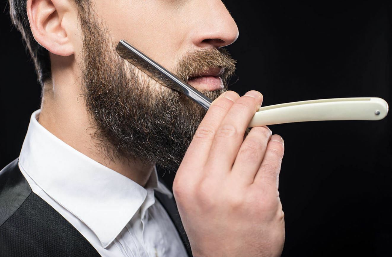 Индия бритье опасной бритвой