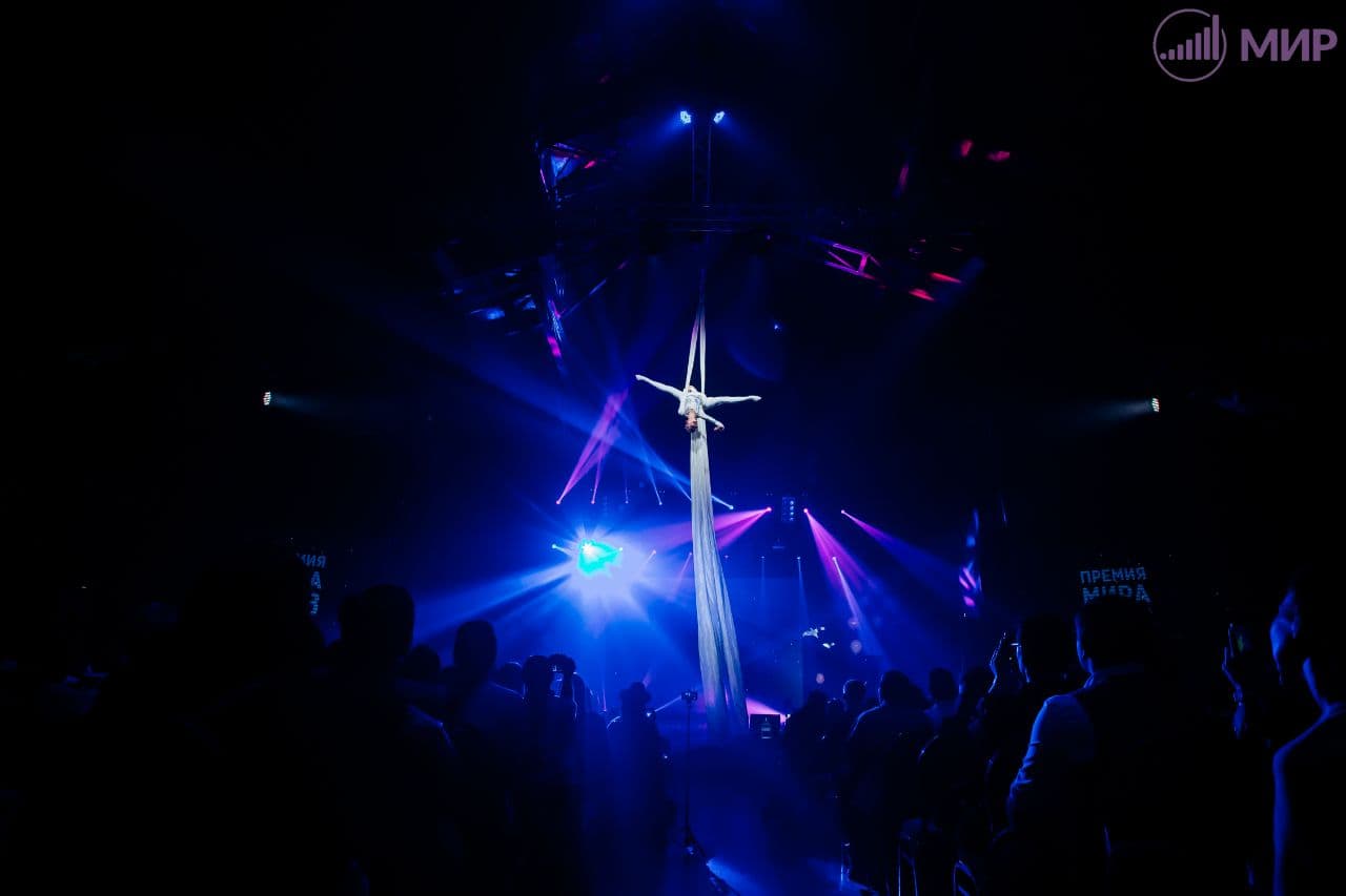 номер на полотнах, гимнастика