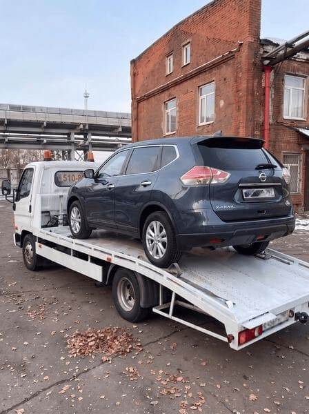 Nissan X-Trail на эвакуаторе приехал на ремонт вариатора