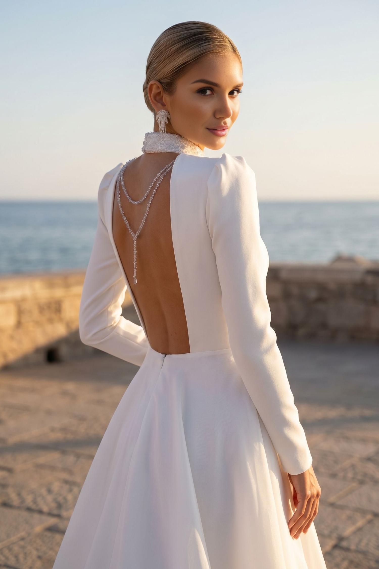 Свадебное платье SAMIRA с открытой спиной - успей примерить в салоне PRIMA BRIDAL