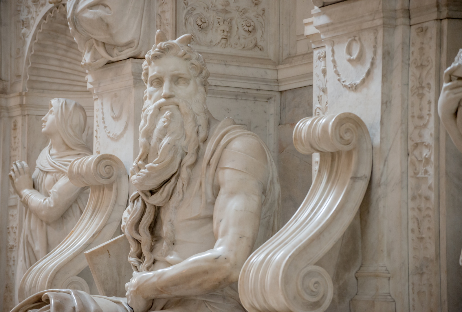 Италия. Рогатый Моисей