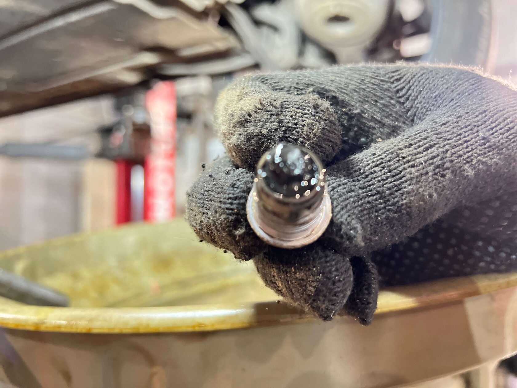 Состояние заливной пробки заднего редуктора