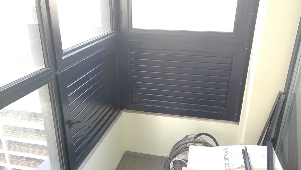 Замена вентиляционной решетки на балконе. Установка вентрешетки вместо стеклопакета на балконе. Теперь решетку можно закрыть!