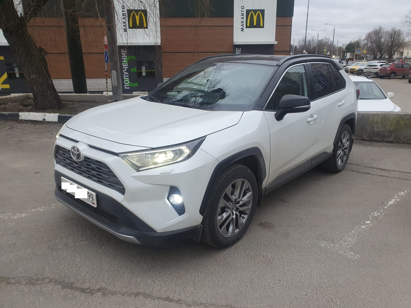 автозвук toyota rav 4 пятое поколение