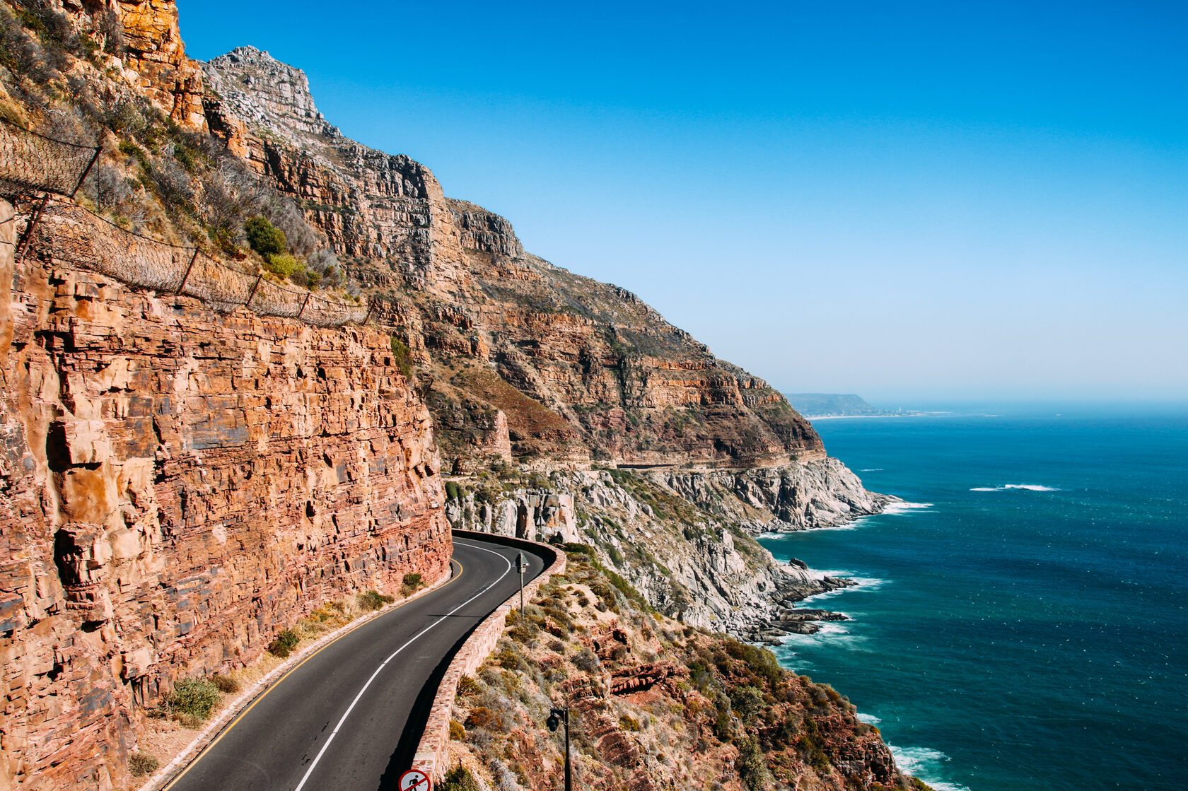 Въезд в юар. Пик Чепмена ЮАР. Chapman's Peak дорога. Chapmans Road Кейптаун. Chapmans Peak Drive.