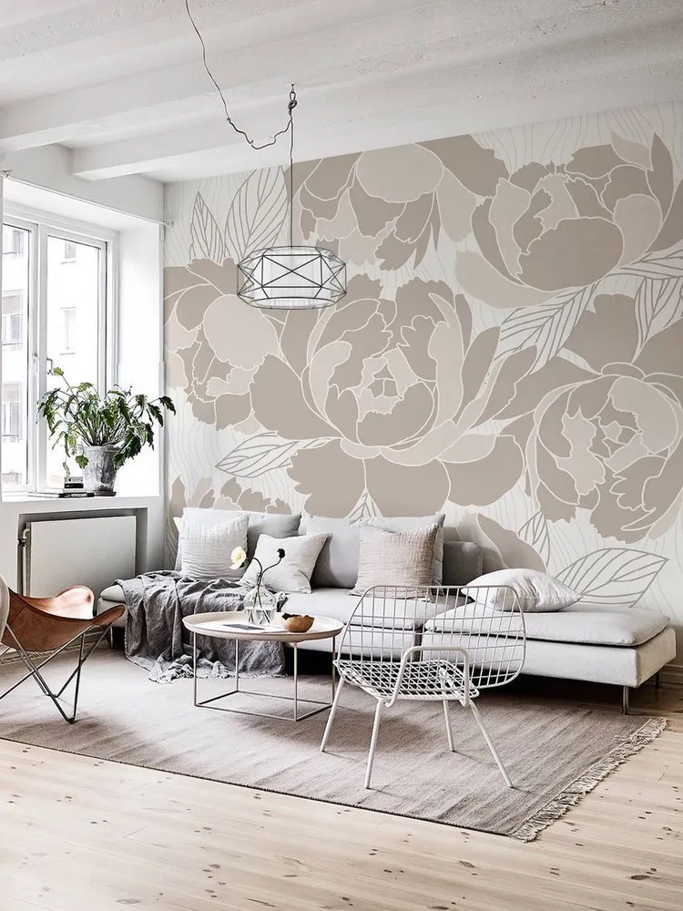 Светло-бежевые обои пионы в интерьере, ширина 3 метра